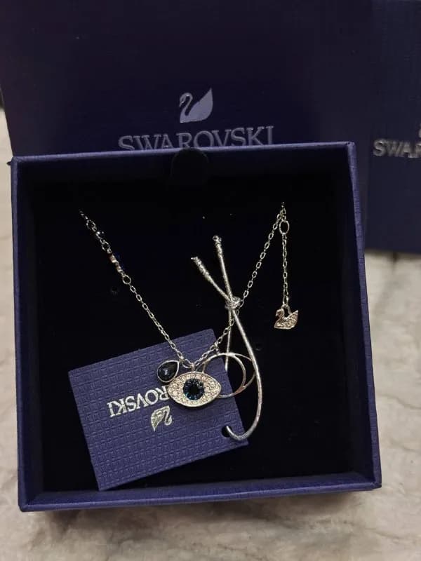 150 лари цепочка swarovski все документы есть — Батуми — 150 ₾