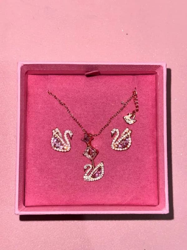 swarovski цепочка и серьги, только сегодня дам за 200, есть документы и упаковка — Батуми