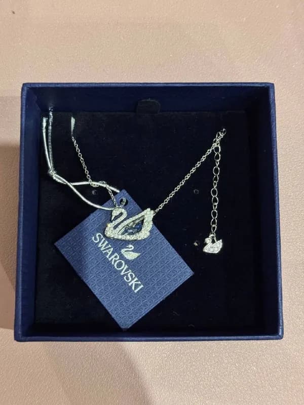 SWAROVSKI — Батуми — 150 ₾