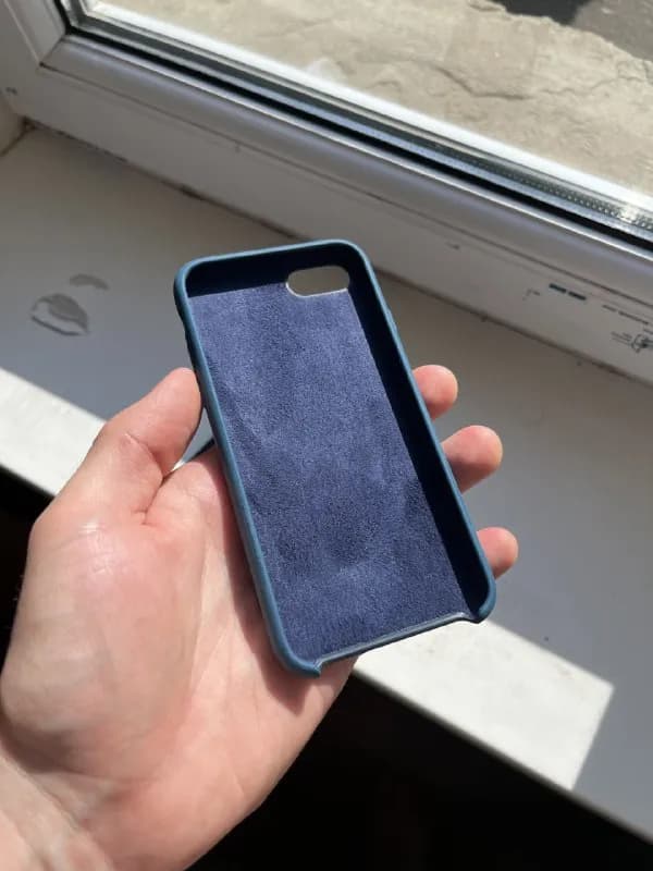 iPhone SE 2020 128 GB. Отличное состояние, использовался только дома на столе (для работы). Аккумуля — Тбилиси — 300 ₾