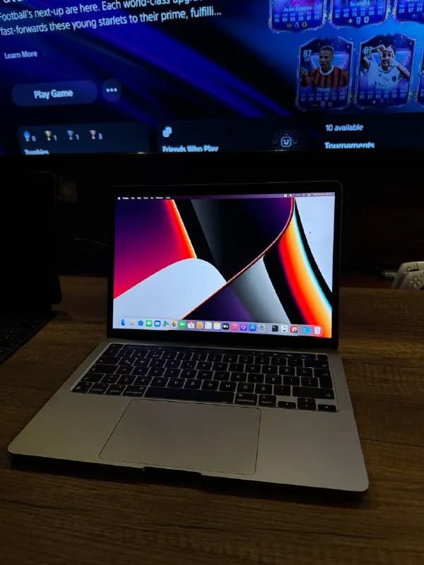 Macbook Pro 13 Inch 2020 — Тбилиси — 2 000 ₾