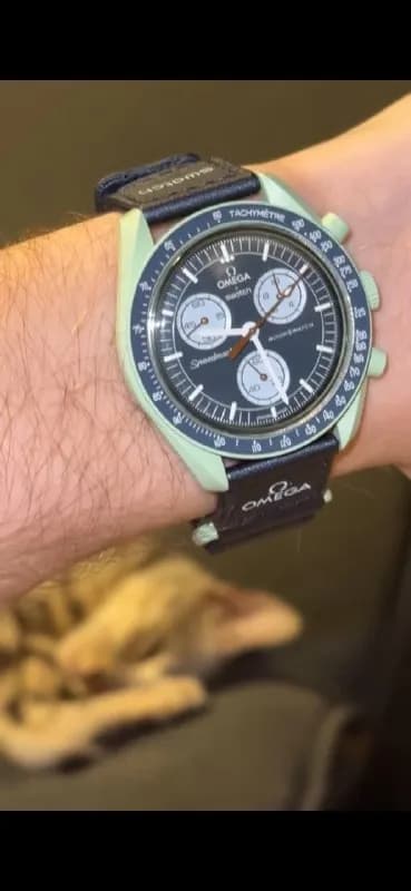 MoonSwatch Mission to Earth, состояние как новое. — Батуми — 280 $