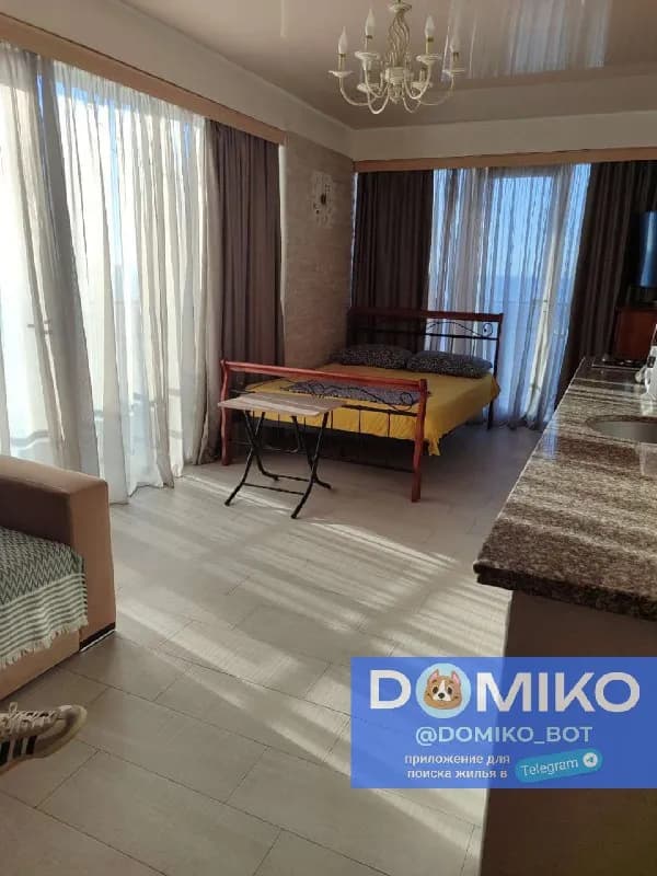13/18 этаж , 39 кв/м — Батуми — 350 $