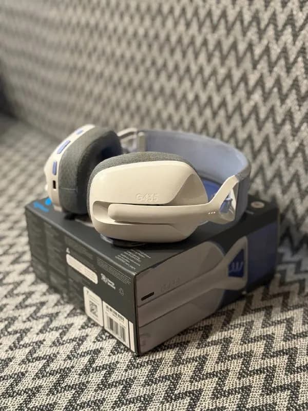1) Keyboard Клавиатура (беспроводная) Keychron K6 Blue Switch — Тбилиси — 200 ₾