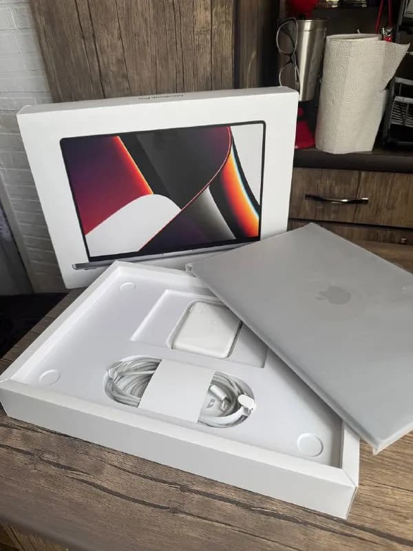 Macbook Pro 16 Inch 2021 — Тбилиси — 3 600 ₾