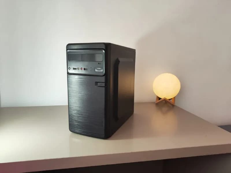 CPU): i3-8100 3.60 GHz — Тбилиси — 350 ₾
