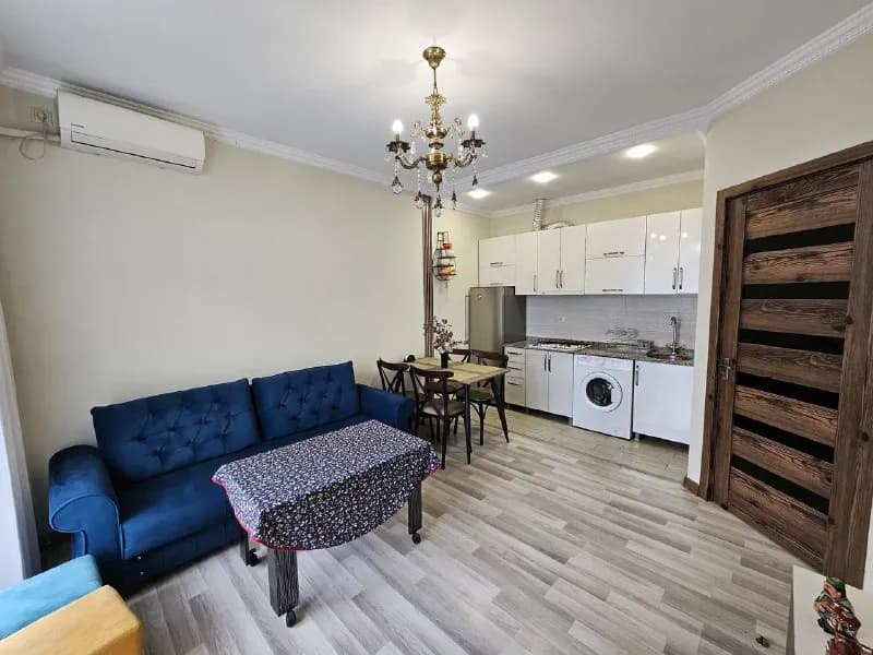 2-комнатную квартиру — Батуми — 550 $