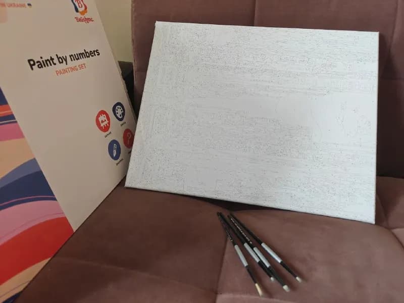 40×50см в заводской упаковке + отдельно новые 4 профессиональные кисточки. — Батуми — 55 ₾