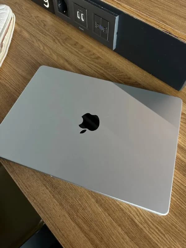 MacBook Pro 14 — Тбилиси