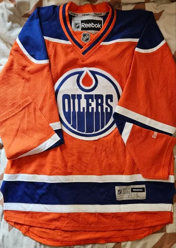 Edmonton Oilers от Reebok. — Тбилиси — 20 ₾