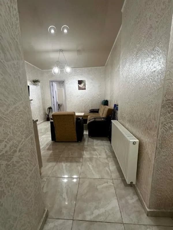 1+1 по улице Парнаваз Мепе, 120 — Батуми — 500 $