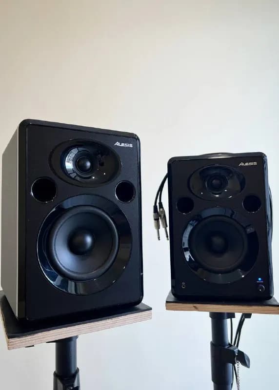 ALESIS — Тбилиси — 400 ₾