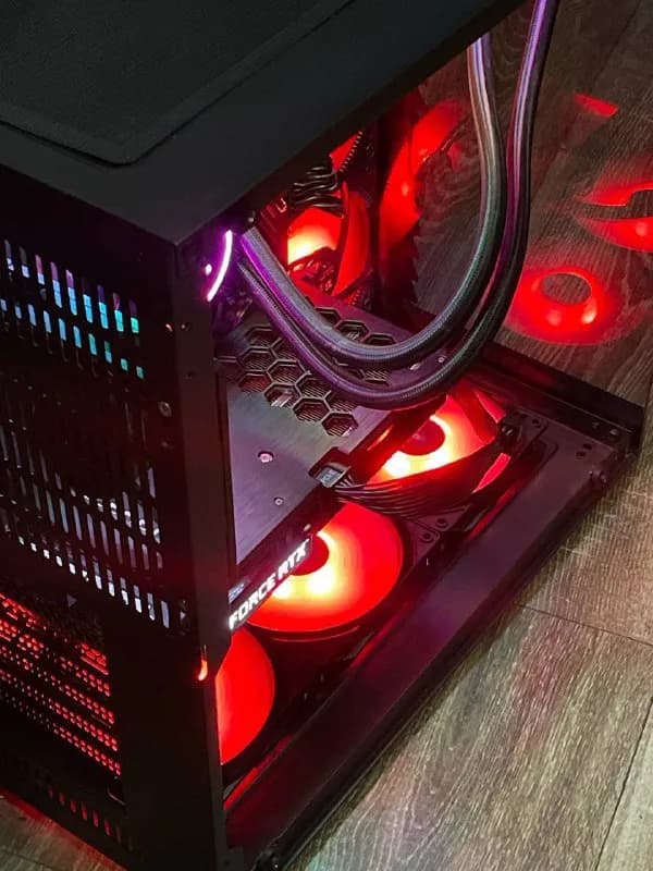 PC: — Тбилиси — 1,800 ₾