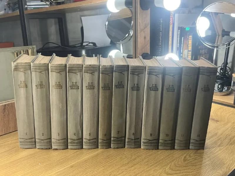 1 книги — 5 книги, если все забираете то 1 книга — 3 лари 🌸 — Батуми — 1 ₾