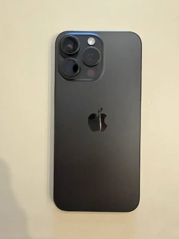 iPhone 15 Pro Max 256 GB (Black Titanium). — Батуми — 1 650 ₾