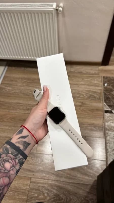 Apple Watch 7 41 мм starlight — Тбилиси — 450 ₾