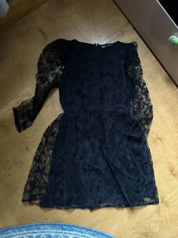 1. Кружевное платье Zara (xs) — 70 gel — Тбилиси — 70 ₾