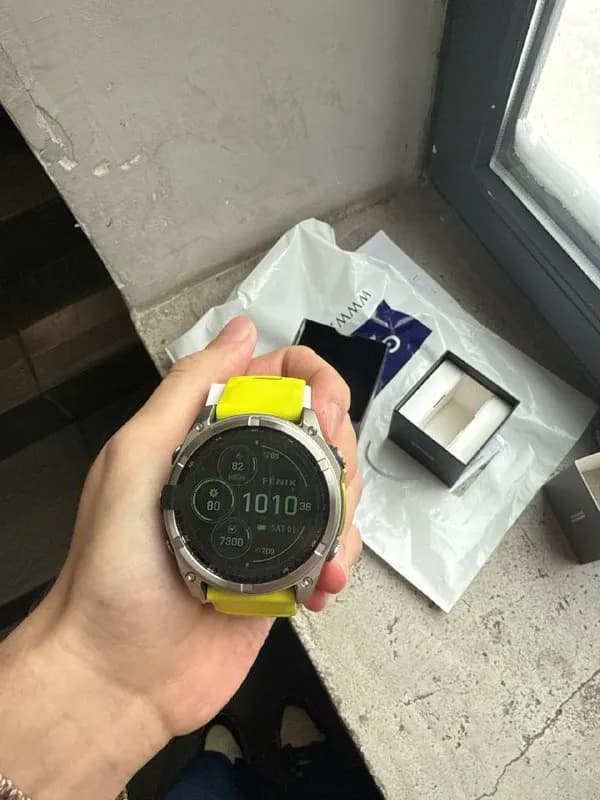 Garmin Fenix 8 51 mm Solar. В комплекте два ремешка (из комплекта и тканевый оранжевый), коробка, про — Батуми — 2 500 ₾