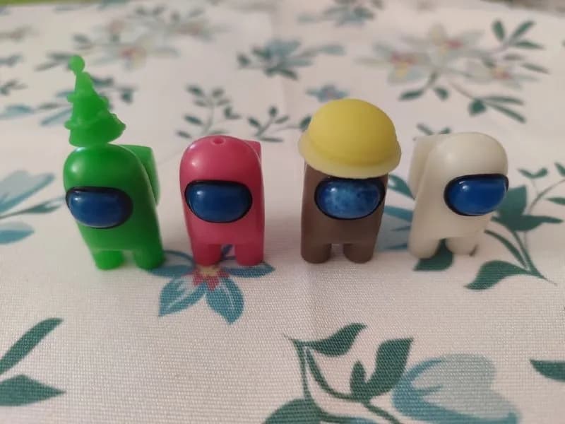 4 (котики, амонгас, Майнкрафт, пираты) — Лар за набор — Батуми — 10 ₾