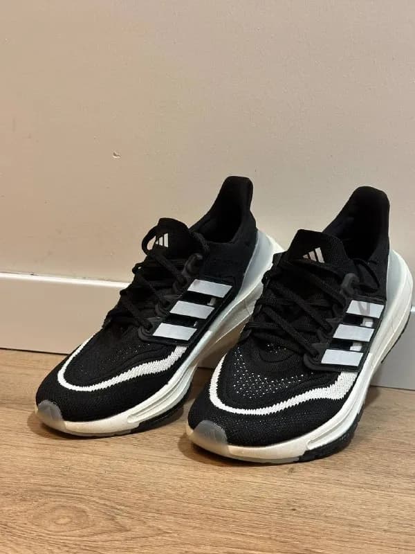 3. Флагманские Adidas Ultraboost Light Black (GY9351) — 210 GEL ⚡ — Батуми — 210 ₾