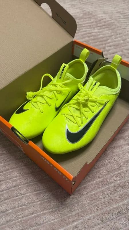 Футболки NIKE JR ZOOM VAPOR 16 ACADEMY (36.5)