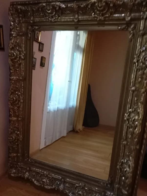 500 лари. — Тбилиси — 500 ₾
