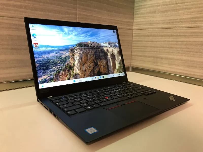 Lenovo Thinkpad T490s — Тбилиси