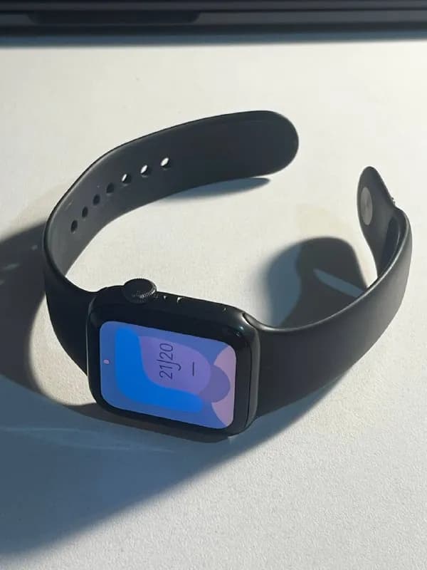 Apple Watch SE 40 mm — Тбилиси — 300 ₾