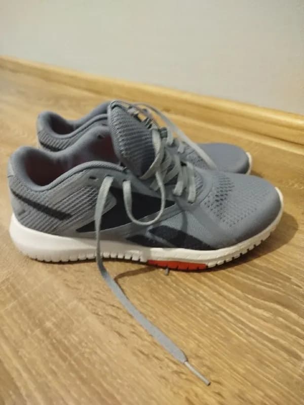 1. Кроссовки Reebok, размер 39 (25,5 см) — 30 GEL — Тбилиси — 30 ₾