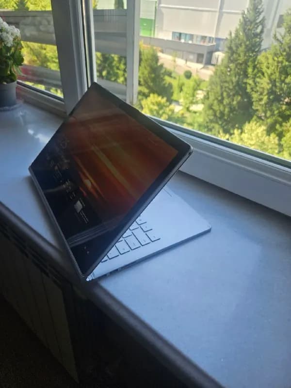 Microsoft Surface Book 3. 2 в 1. I7 6600U, 16 GB Ram, 1TB, SSD, в очень хорошем состоянии, батарею д — Тбилиси — 1,500 ₾