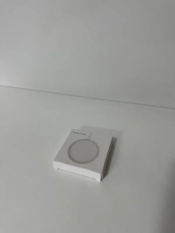 MagSafe Charger — магнитная беспроводная зарядка — Тбилиси — 45 ₾
