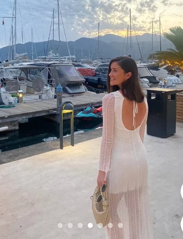 Zara из стрейчевого кружева с подкладкой и открытой спиной. Можно как свадебное или для фотосессии. — Тбилиси — 30 ₾