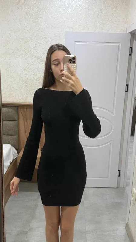 1. Платье h&m. Размер M, больше подойдет на S. Плотный рубчик, надето пару раз. 20 лари — Батуми — 20 ₾