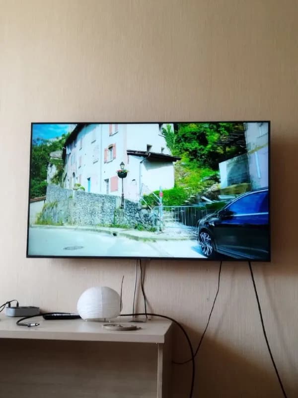 50» Samsung UE50AU7100UXUA с функцией smarttv. — Тбилиси — 800 ₾