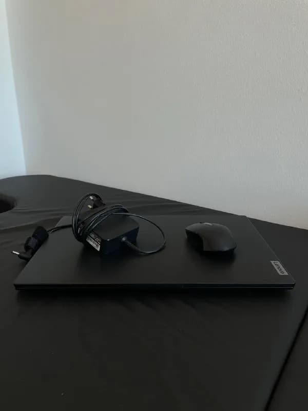 Lenovo v15 g2 i3 1115g4 3 GHz (up to 4.2 GHz) — Тбилиси — 700 ₾