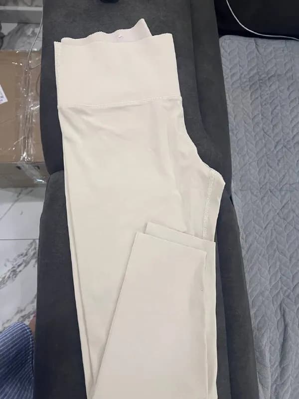 20 лари в наличии 2 шт размер L XL — Тбилиси — 20 ₾