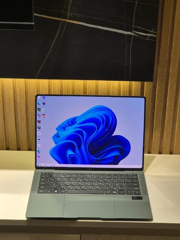 Honor Magicbook Art 14, Intel Core Ultra 7 155H, 32 RAM, 1TB M.2 2280 — Тбилиси — 3,400 ₾
