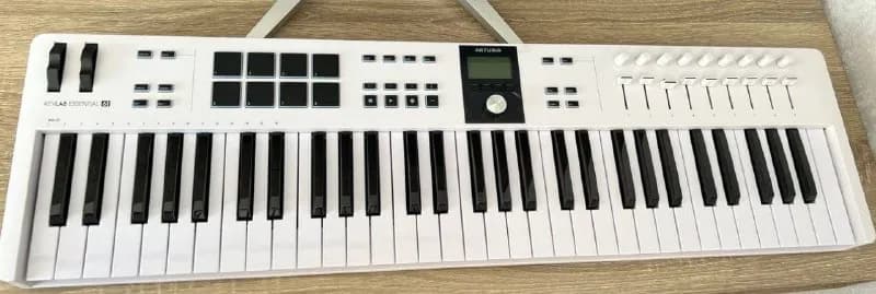 arturia keylab essential 61 — Тбилиси — 550 ₾