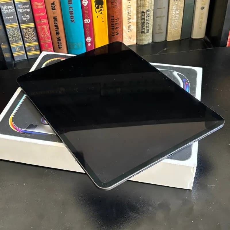 iPad Pro 13' 2024 (M4) в комплекте с Apple Pencil Pro. Планшет в идеальном состоянии, всегда носился — Тбилиси — 3800 ₾