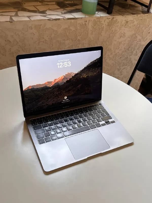 MacBook Air M1 (2020) — Тбилиси — 1 400 ₾