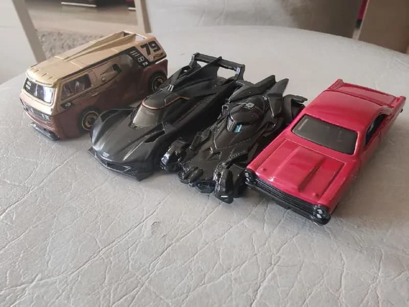 hot wheels в идеале каждая по 6 лар — Батуми — 6 ₾