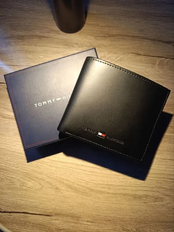 Tommy Hilfiger Men Wallet — Тбилиси — 85 ₾