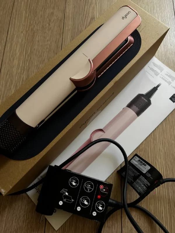 1. Dyson airstrait HT01 — Батуми — 900 ₾