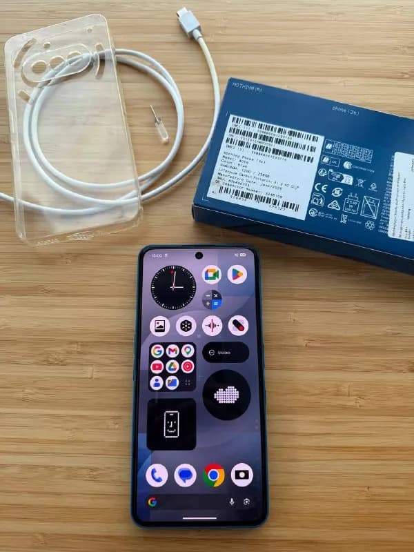 Nothing Phone (3a) 5G 12/256GB, цвет Blue. — Батуми — 850 ₾