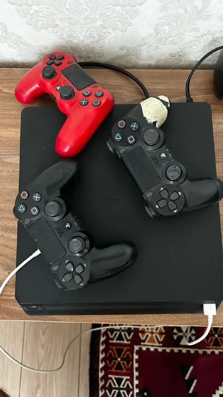 PlayStation 4 — 512 gb — Батуми — 400 ₾