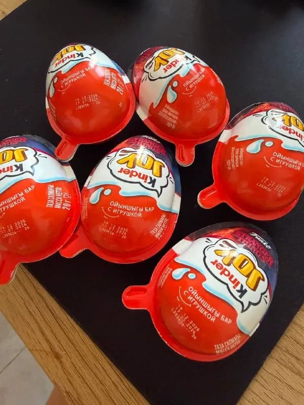 6 штук kinder joy stranger things за 45 лари — Батуми — 45 ₾