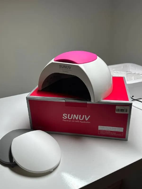1. УФ Лампа для ногтей SUNUV — 100 лари — Батуми — 100 ₾