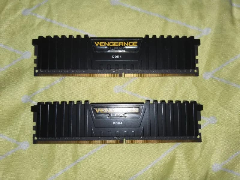 RAM) VENGEANCE® LPX 32GB (2×16GB) DDR4 DRAM 3200MHz C16 Memory Kit — Black — Тбилиси — 90 ₾