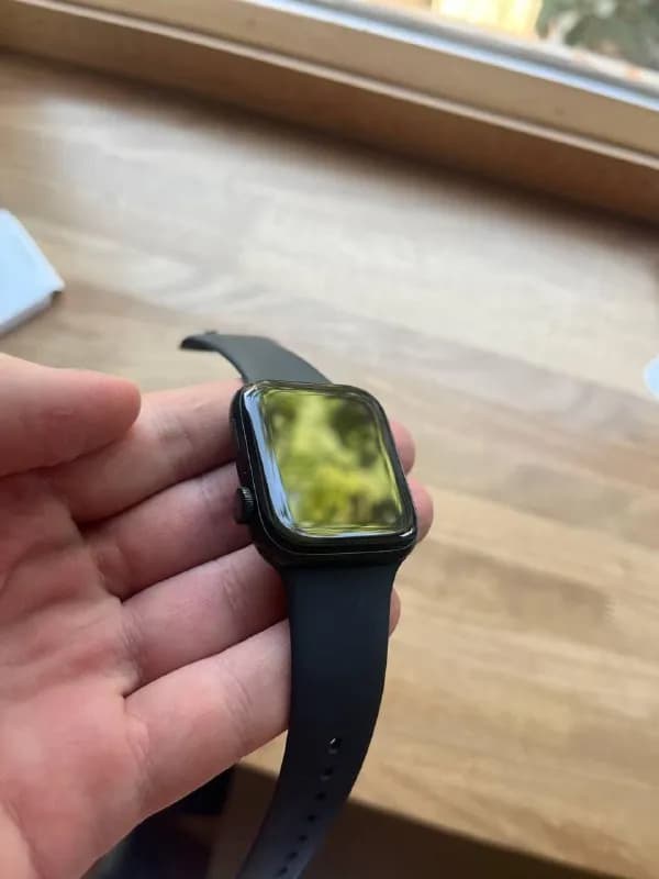 Apple Watch SE 2 (Midnight Blue) — 500₾ — Тбилиси — 500 ₾