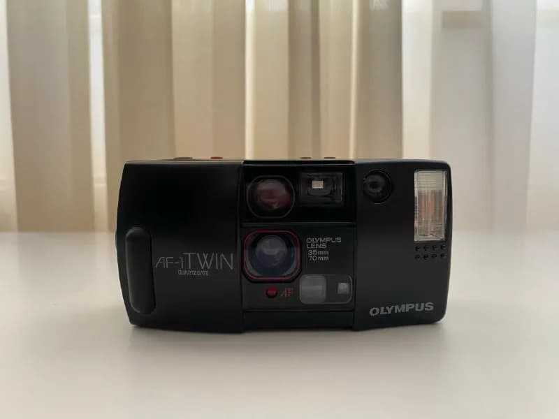 Olympus AF-1 Twin (младший брат Mju) — 250gel — Тбилиси — 250 ₾